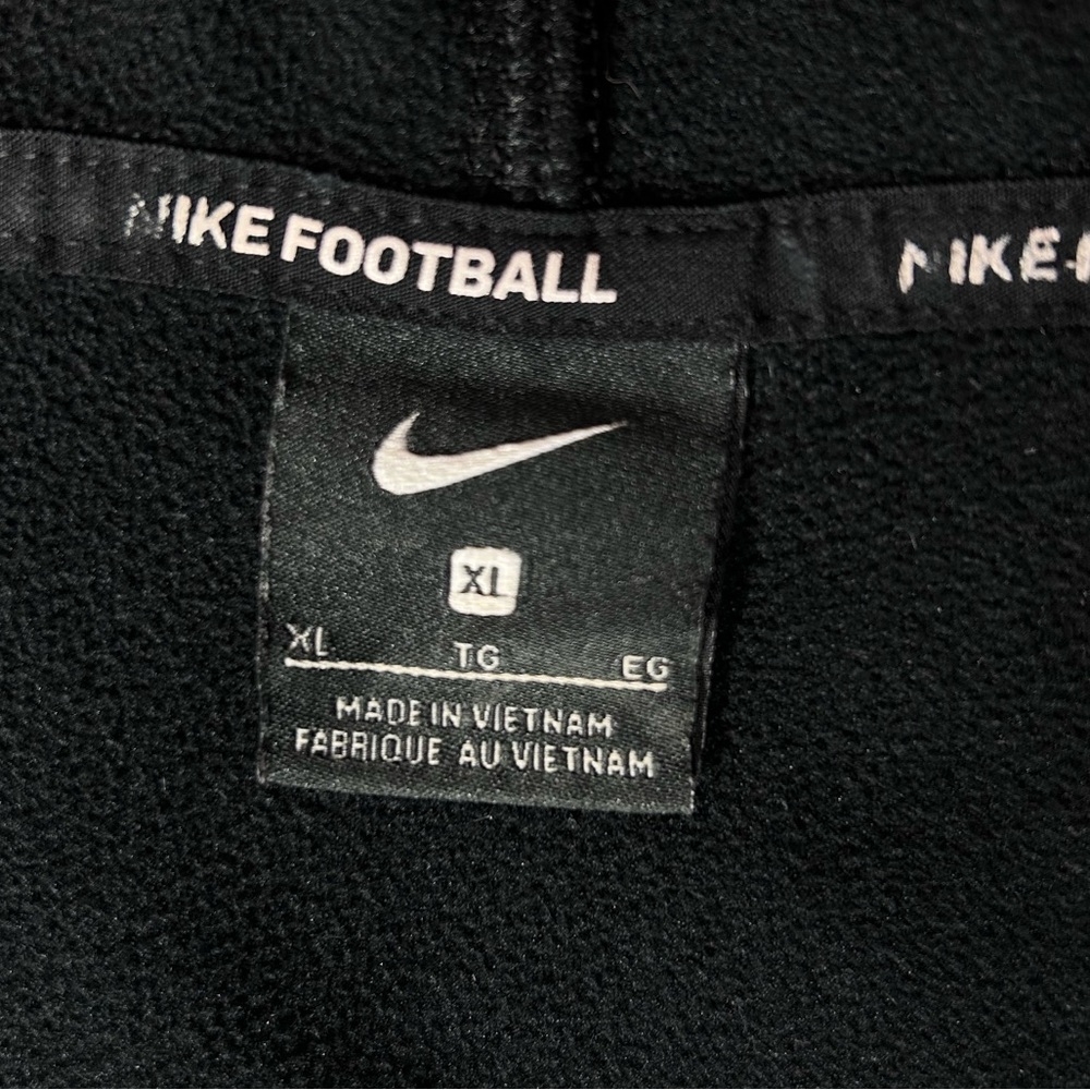 NIKE BLACK PULLOVER HOODIE WITH POCKETS FOOTBALL PRINT - Picture 5 of 5